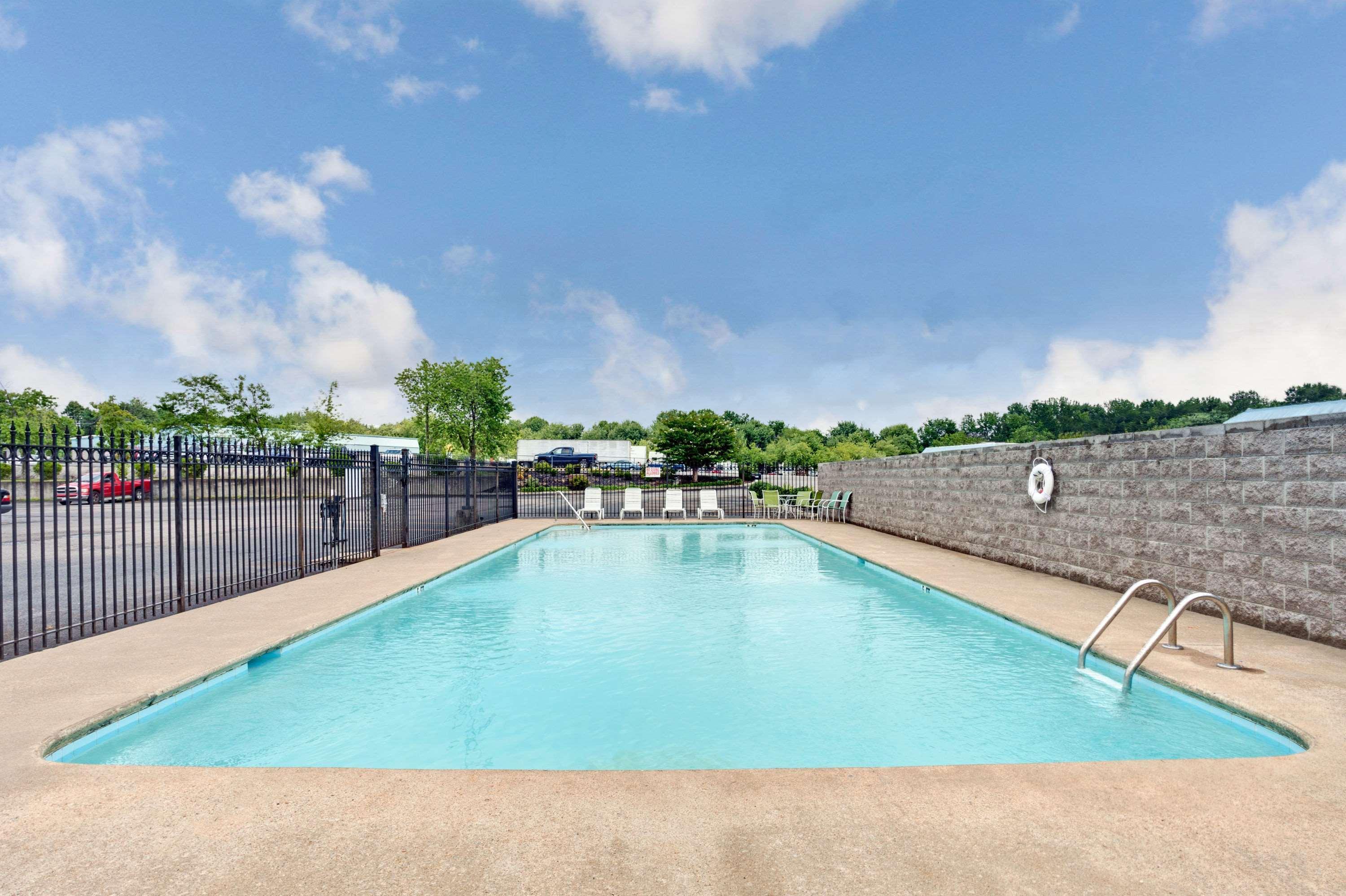 Days Inn By Wyndham Joelton/Nashville Exterior foto